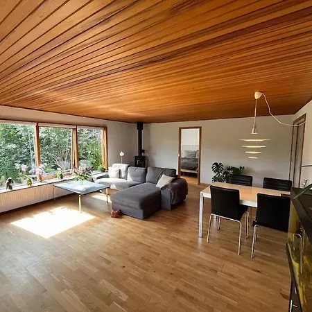 Charmerende Hus I Idylliske Lynaes Villa *
