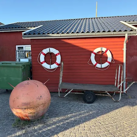 Villa Charmerende Hus I Idylliske Lynaes Hundested